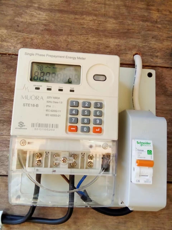 System płatniczy zgodny ze standardem STS Pay As You Go Solar System z integracją płatności mobilnych i zdalnym podłączeniem/odłączeniem